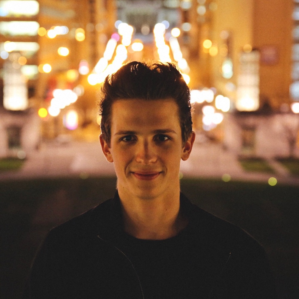 Meet your Posher, Drew